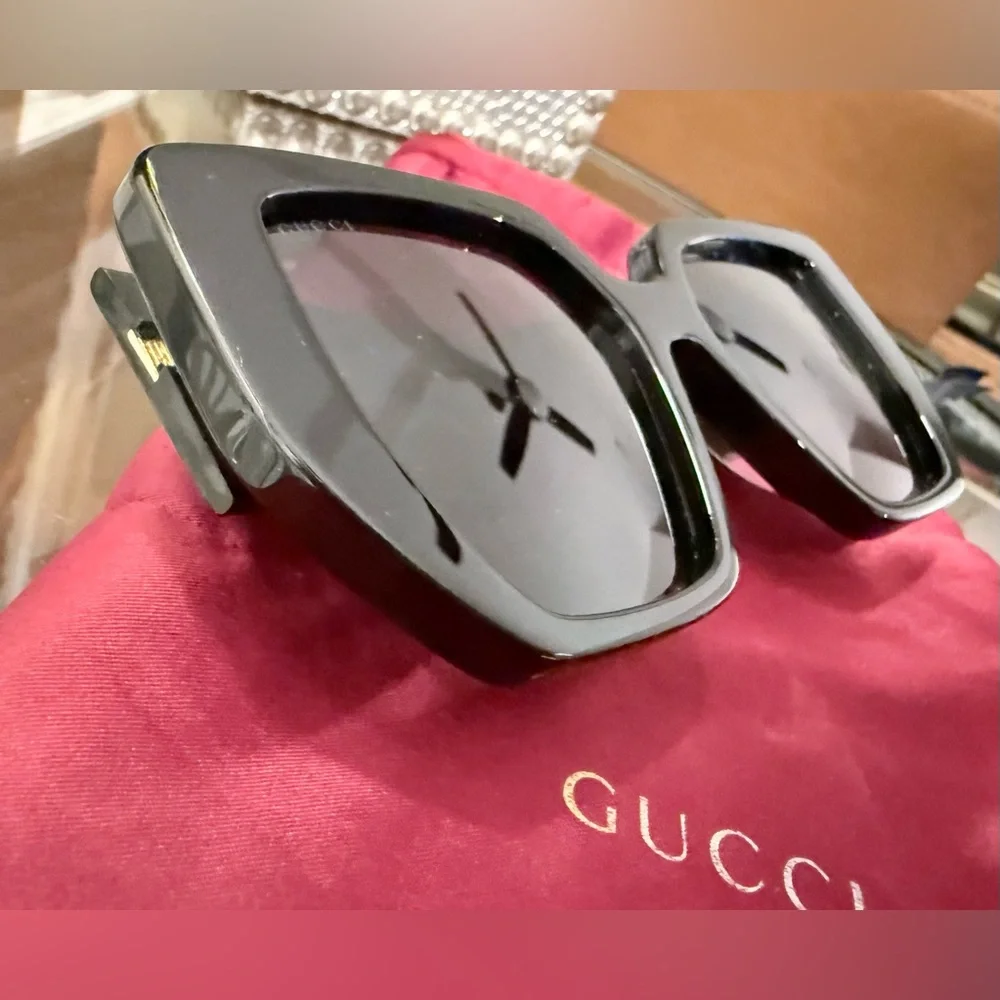Gucci Sunglasses GG0956S - Picture 13 of 13